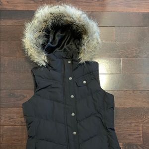 ***SOLD*** Banana Republic Puffer Vest with hood